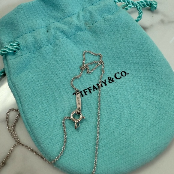 Tiffany & Co Mini Double Heart Tag Pendant in Silver - Picture 3 of 7